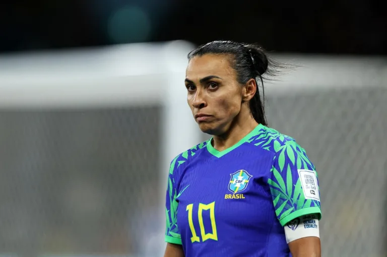 Marta fala sobre estreia de Arthur Elias na seleção brasileira feminina