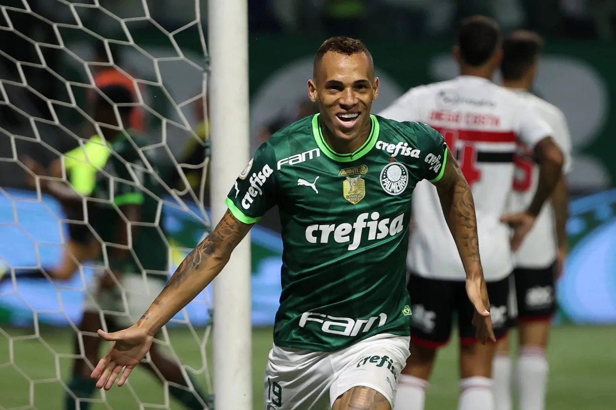 Palmeiras provoca São Paulo com vídeo após goleada no Brasileirão