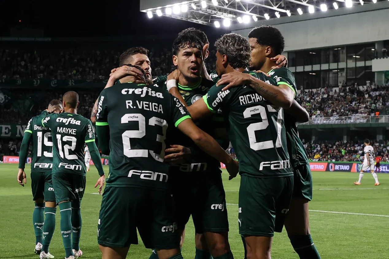 Renata Fan destaca força do Palmeiras em vitória contra o Coritiba: “Sempre teve”