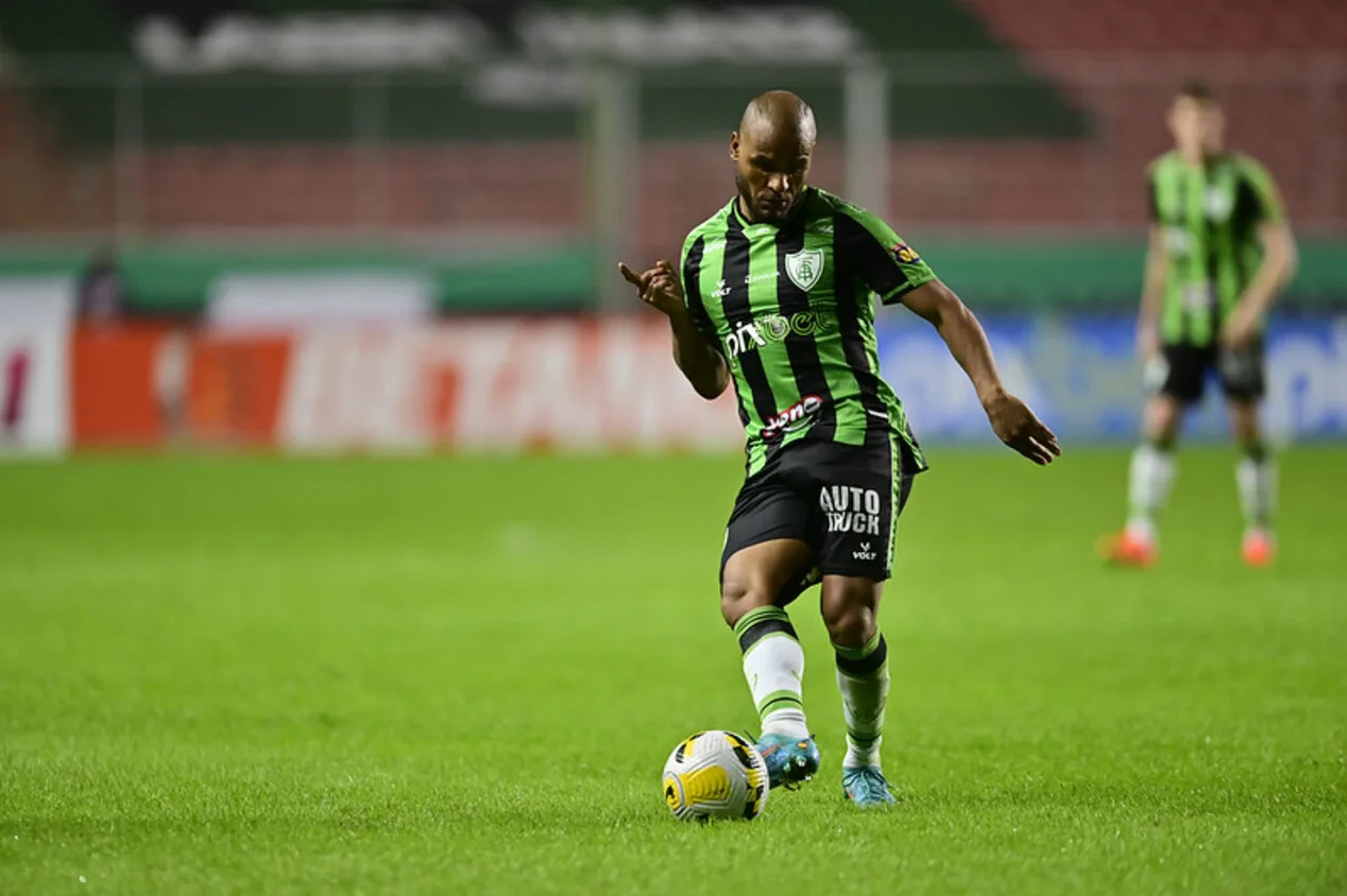 Com Série C, lateral ganha quarto título em 2023 