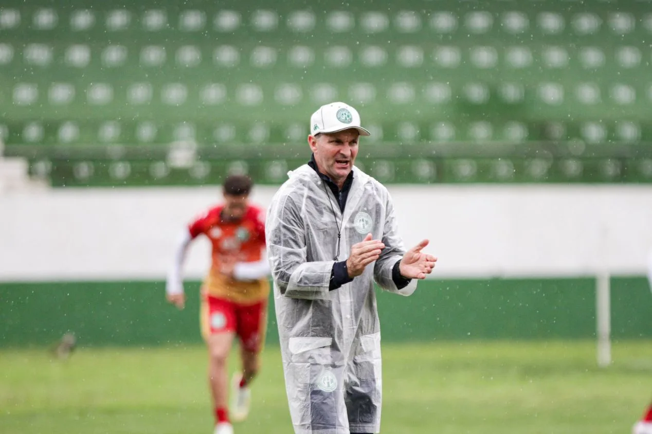 Guarani muda meio-campo para encarar o Mirassol hoje; veja a provável escalação