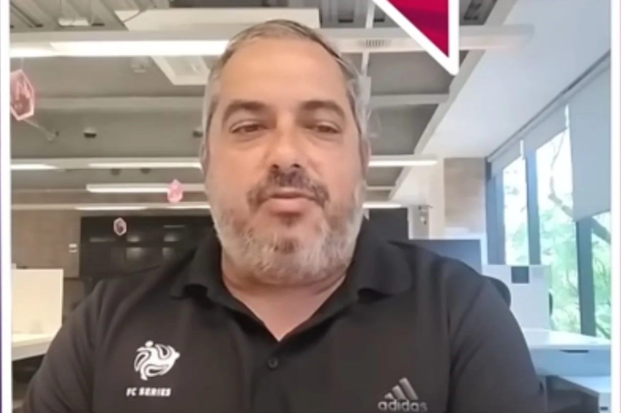 Ricardinho, da TNT, dispara sobre goleada sofrida pelo Santos: “Mais uma vez teve a sua história manchada”