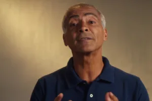 Jornal argentino repercute palavrões de Romário contra o Boca Juniors: “Inconveniente”