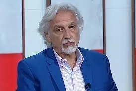 Sormani critica titular absoluto do Santos e sinaliza defeitos: “Mal treinado”