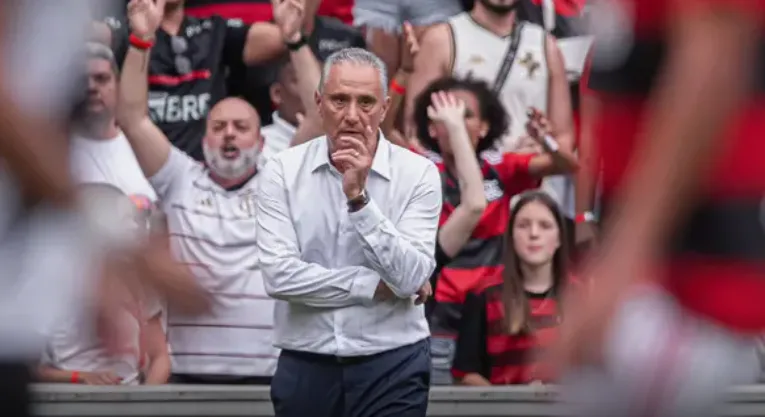 Tite fica impressionado com jogador do Vasco e aponta mérito do Flamengo: “Difícil neutralizar”