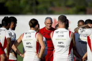 Flamengo tem desfalque de peso e dois titulares pendurados contra o Atlético Mineiro; veja nomes