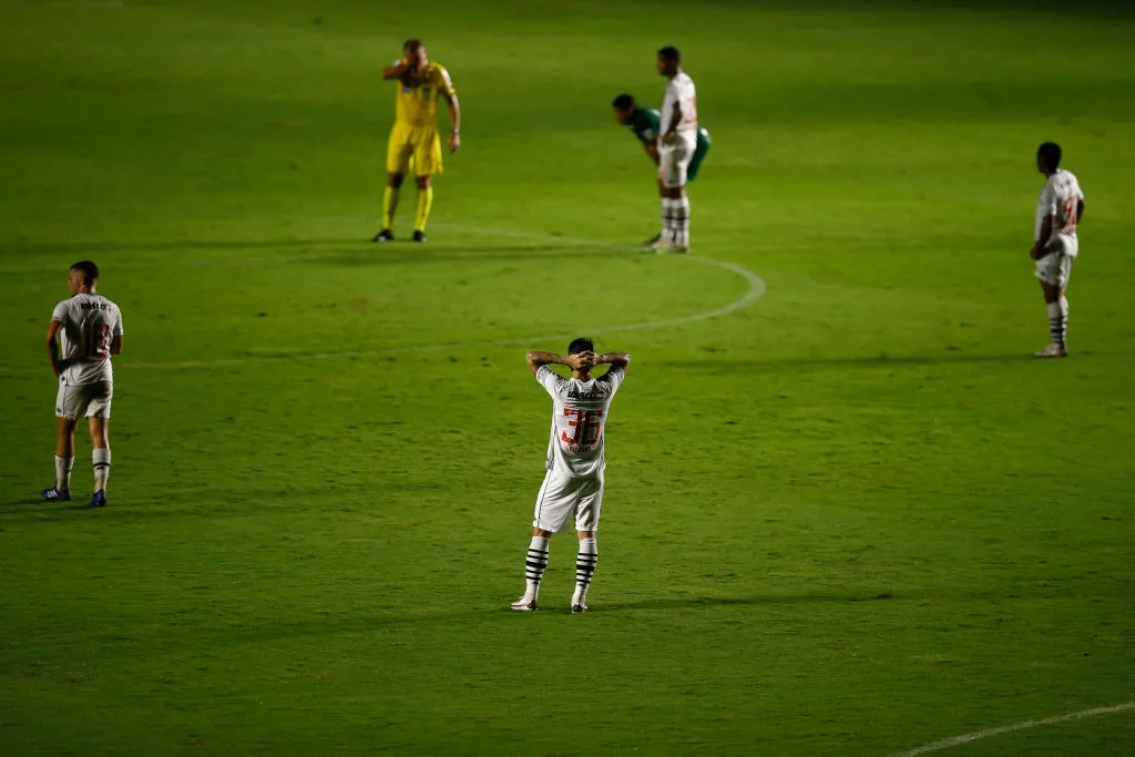 Vasco: gols nos minutos finais podem levar equipe ao rebaixamento