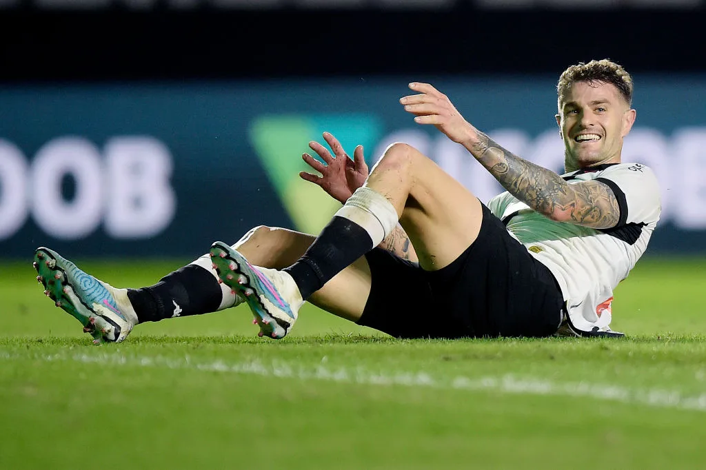 Vasco e Goiás empatam na Serrinha e seguem na zona de rebaixamento