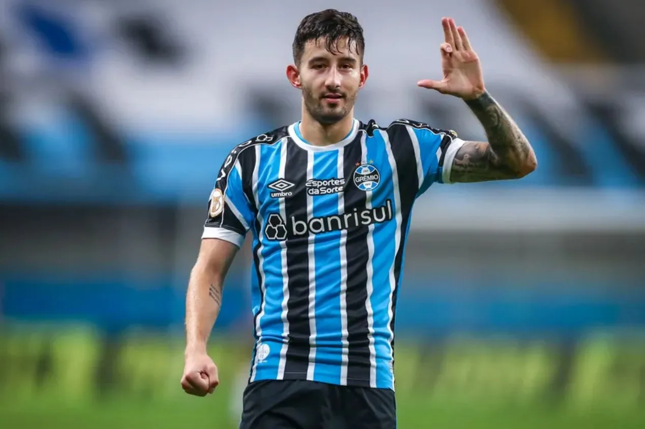 Alvo do Palmeiras, Villasanti quer salário alto para ficar no Grêmio; veja valores