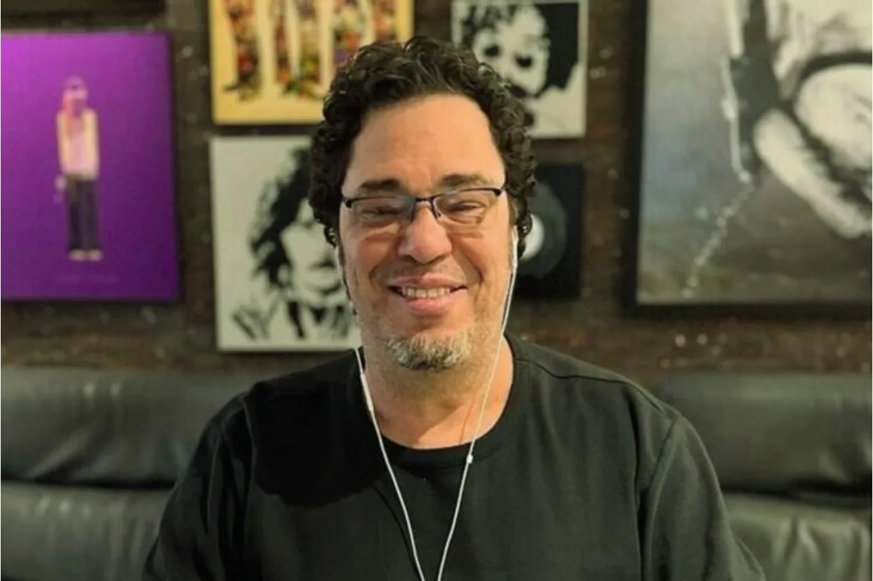 Casagrande faz alerta ao Corinthians: “Flertando seriamente com a Série B”