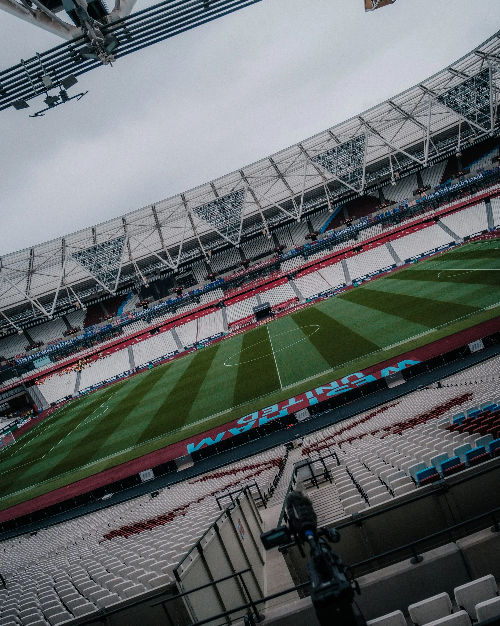 West Ham x Arsenal: onde assistir ao jogo da Copa da Liga Inglesa