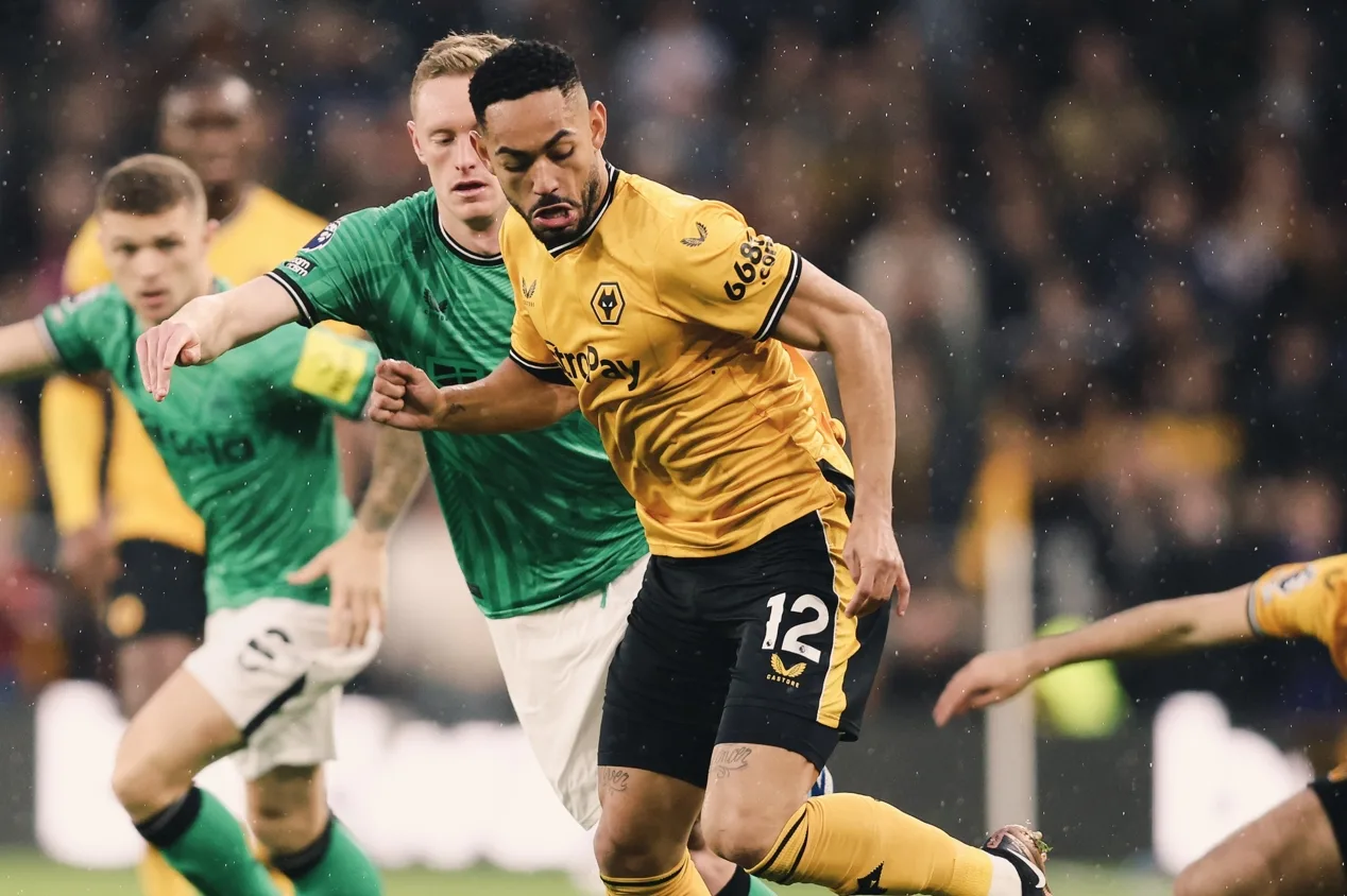 Newcastle fica somente no empate contra o Wolverhampton na Premier League