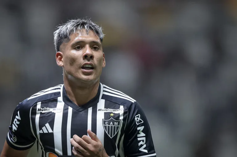 Jogador do Atlético-MG dedica vitória a parente falecido