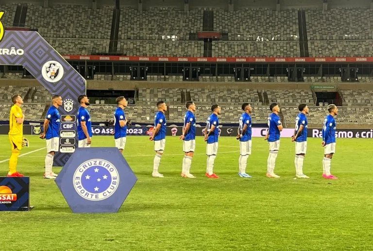 Cruzeiro não se abate e arranca o empate contra o Vasco com um golaço; assista