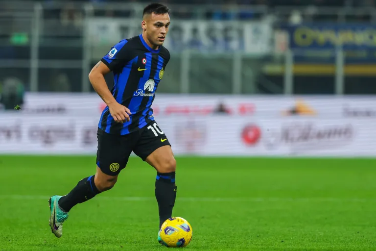 Mercado da bola: Inter de Milão negocia novo contrato com Lautaro Martinez; veja detalhes
