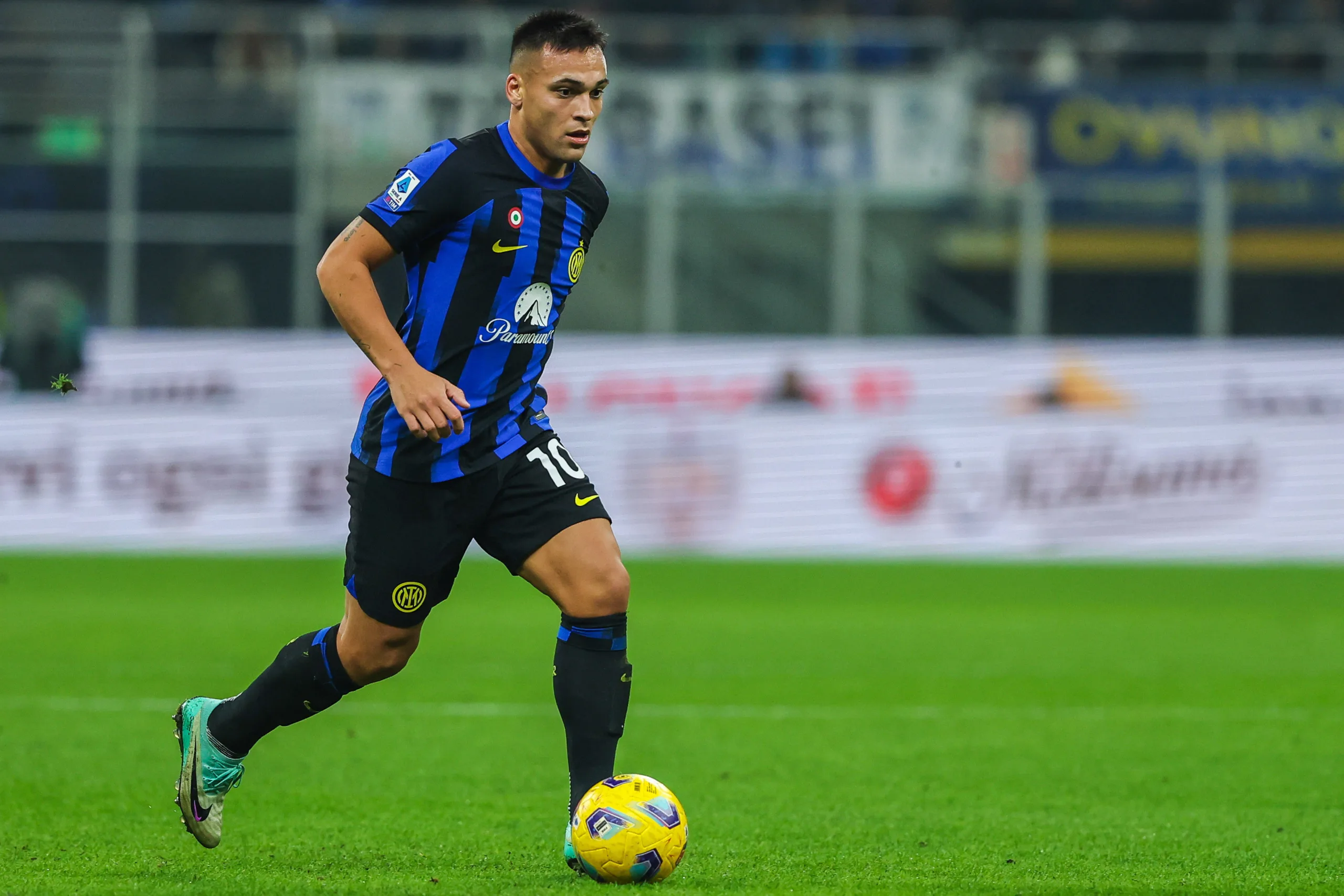 Mercado da bola: Inter de Milão negocia novo contrato com Lautaro Martinez; veja detalhes