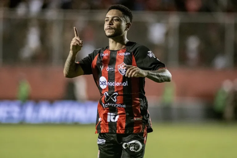 Vitória pode ter acesso ao Brasileirão Série A confirmado sem ir a campo