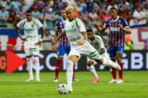 Cuiabá não encontra obstáculos para anotar dois gols contra o Bahia; assista