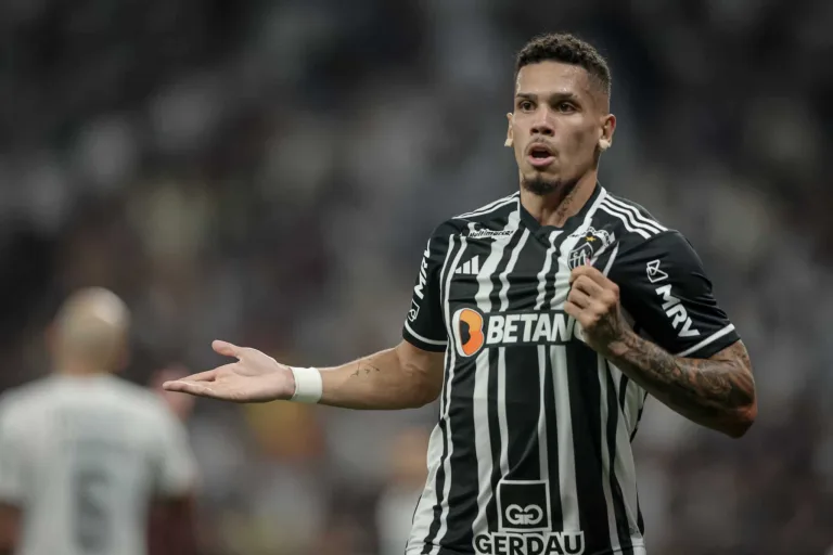 Notícias do Galo: Paulinho se manifesta após ser alvo de intolerância religiosa