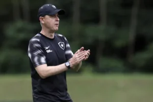 Tiago Nunes estreia no Botafogo; relembre como foram as outras estreias do treinador