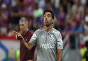 Abel Ferreira ganha ‘boa notícia’ no Palmeiras com venda de jogador
