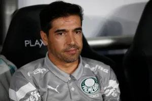 Abel Ferreira elogia árbitro após derrota do Palmeiras para o Flamengo