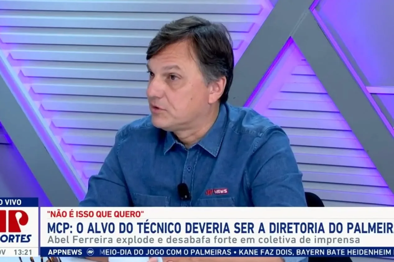 Mauro Cezar questiona declaração de técnico do Palmeiras: “Frio com tantas expulsões?”