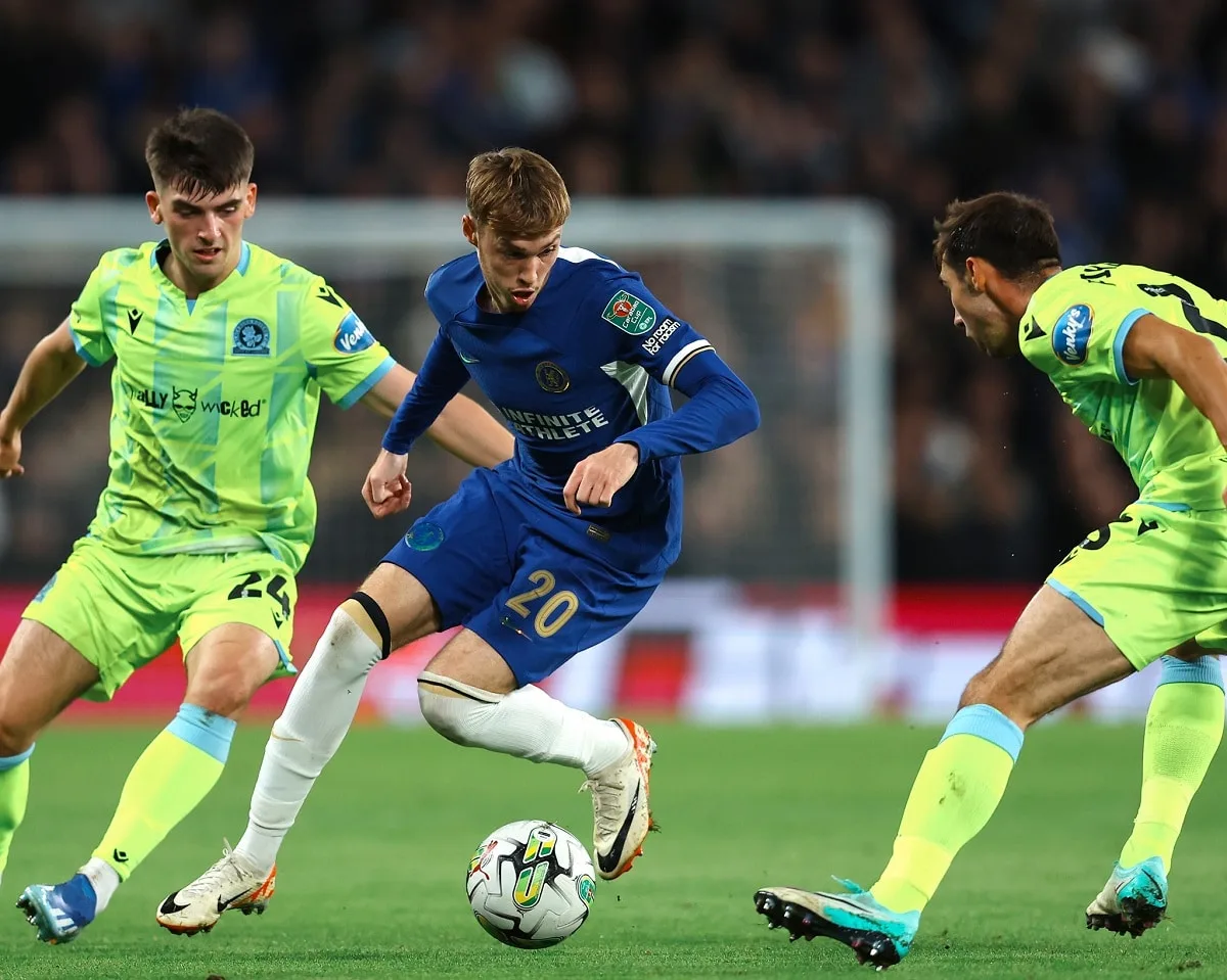 Com golaço de Sterling, Chelsea bate o Blackburn Rovers e avança às quartas da Copa da Liga Inglesa