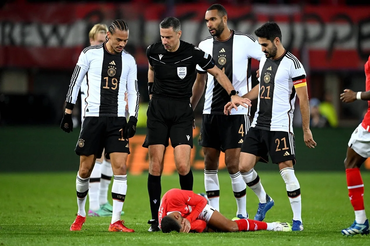 Expulso em amistoso contra Áustria, Leroy Sané é criticado pela mídia esportiva alemã