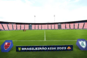 América-MG x Flamengo: Romário, Edmundo e briga marcam única vitória rubro-negra em Uberlândia