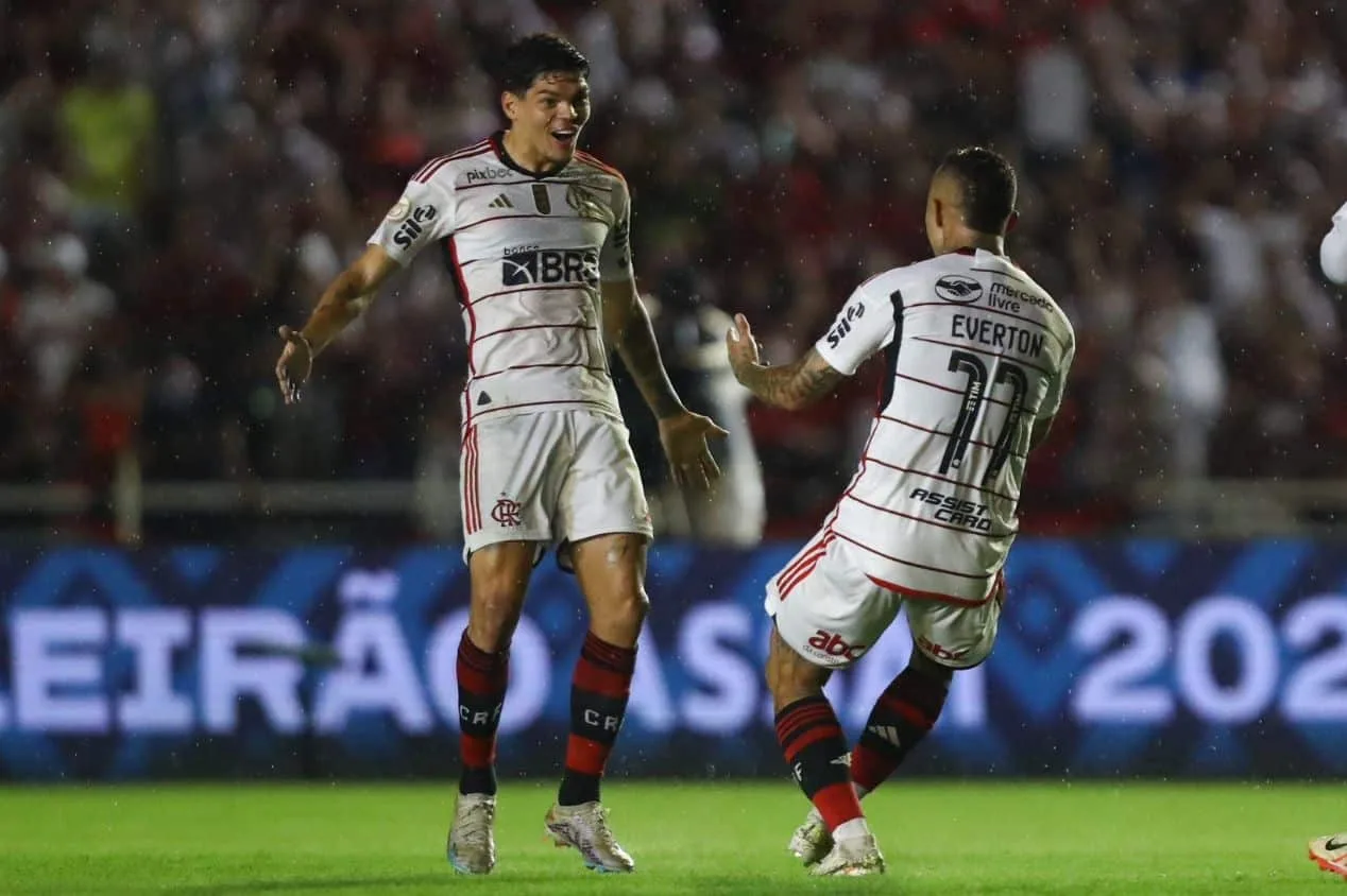 Mesmo em segundo, Flamengo só depende dele para ser campeão do Brasileirão; entenda