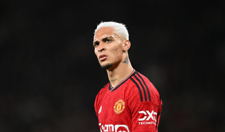 Manchester United estaria disposto a trocar Antony por Gabigol, do Flamengo, segundo mídia europeia Manchester United estaria disposto a trocar Antony por Gabigol, do Flamengo, segundo mídia europeia