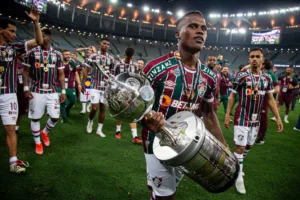 Depois do Mundial de Clubes, Jhon Arias pode se despedir do Fluminense