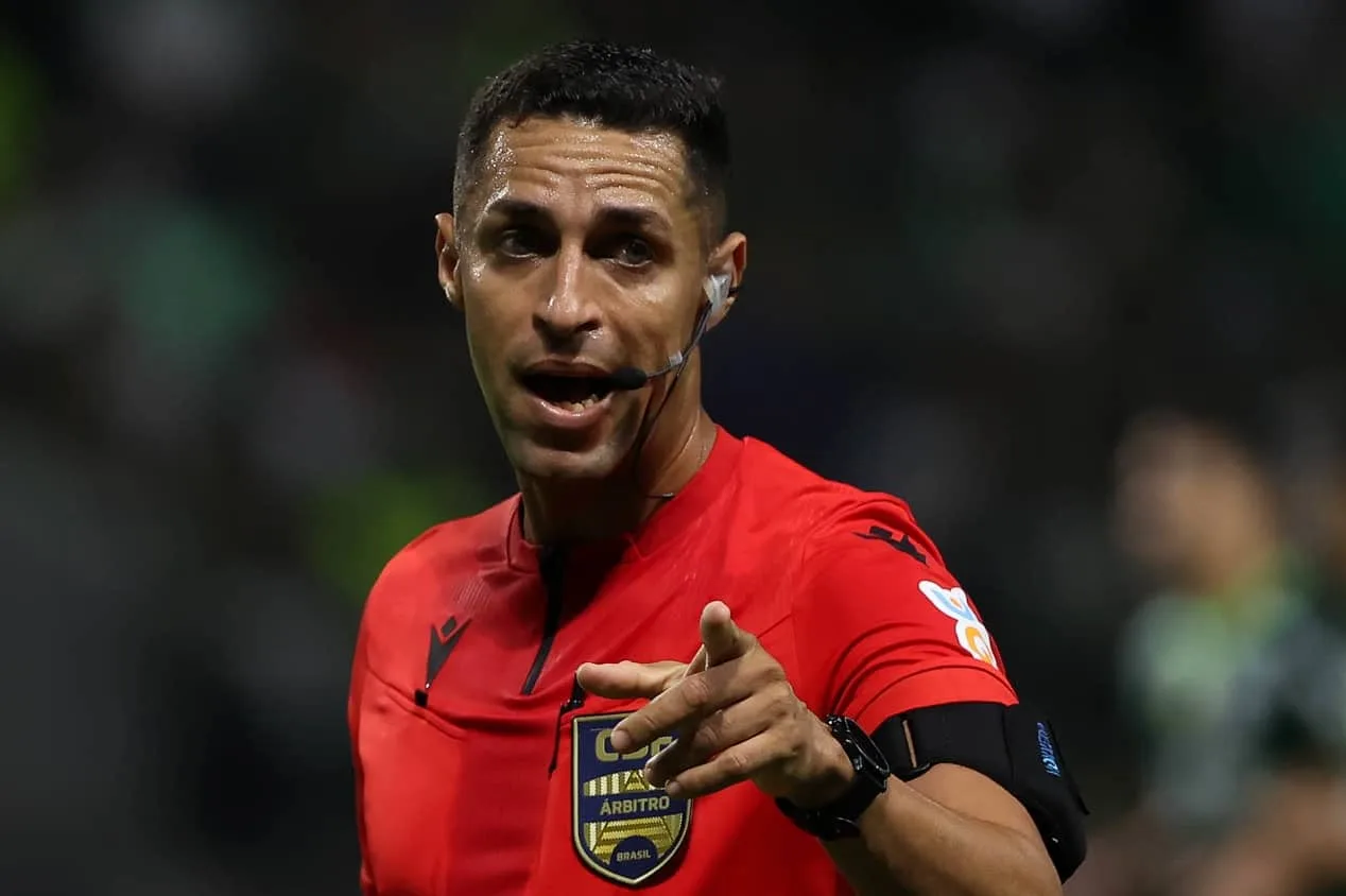 Flamengo x Palmeiras: árbitro escalado para partida já foi elogiado por Abel Ferreira