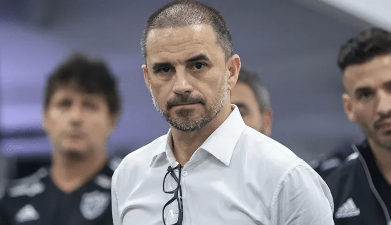 Após desistir de Scarpa, Atlético Mineiro quer destaque do Brasileirão