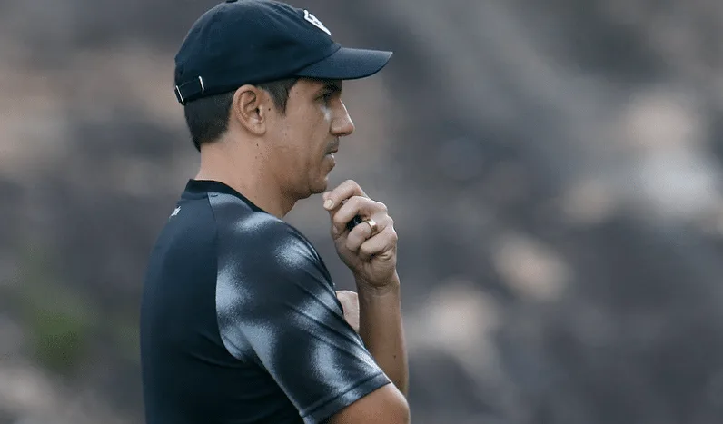 Botafogo muda hoje contra o Grêmio; veja a provável escalação