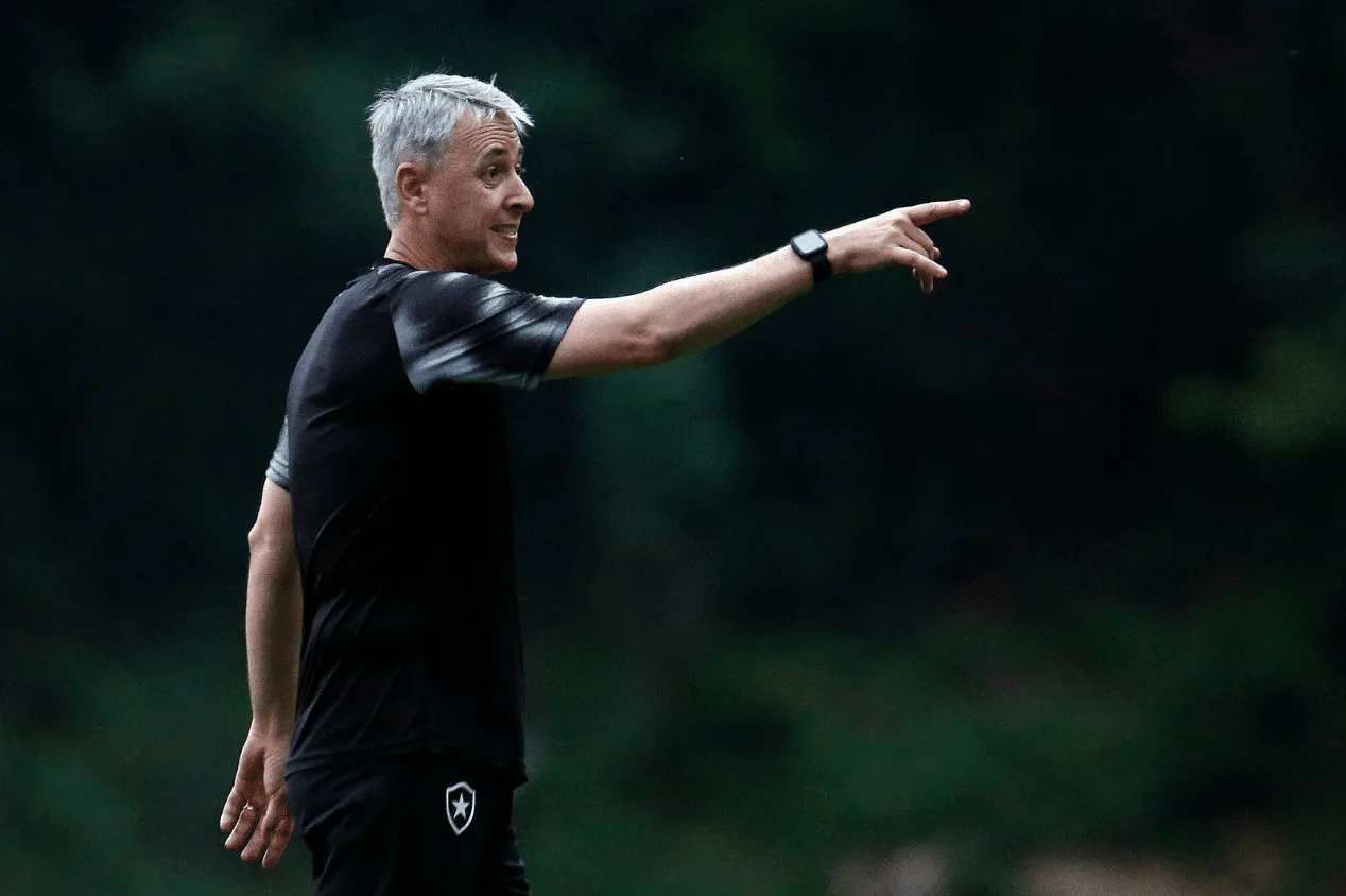 Botafogo tem dois desfalques hoje contra o Fortaleza