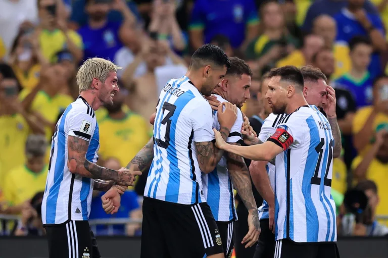 Argentina impõe ao Brasil a primeira derrota como mandante na história das Eliminatórias