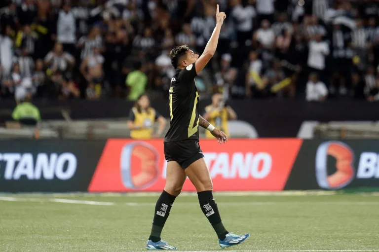 Brasileirão Série A 2023: veja os jogadores com mais gols de bola parada