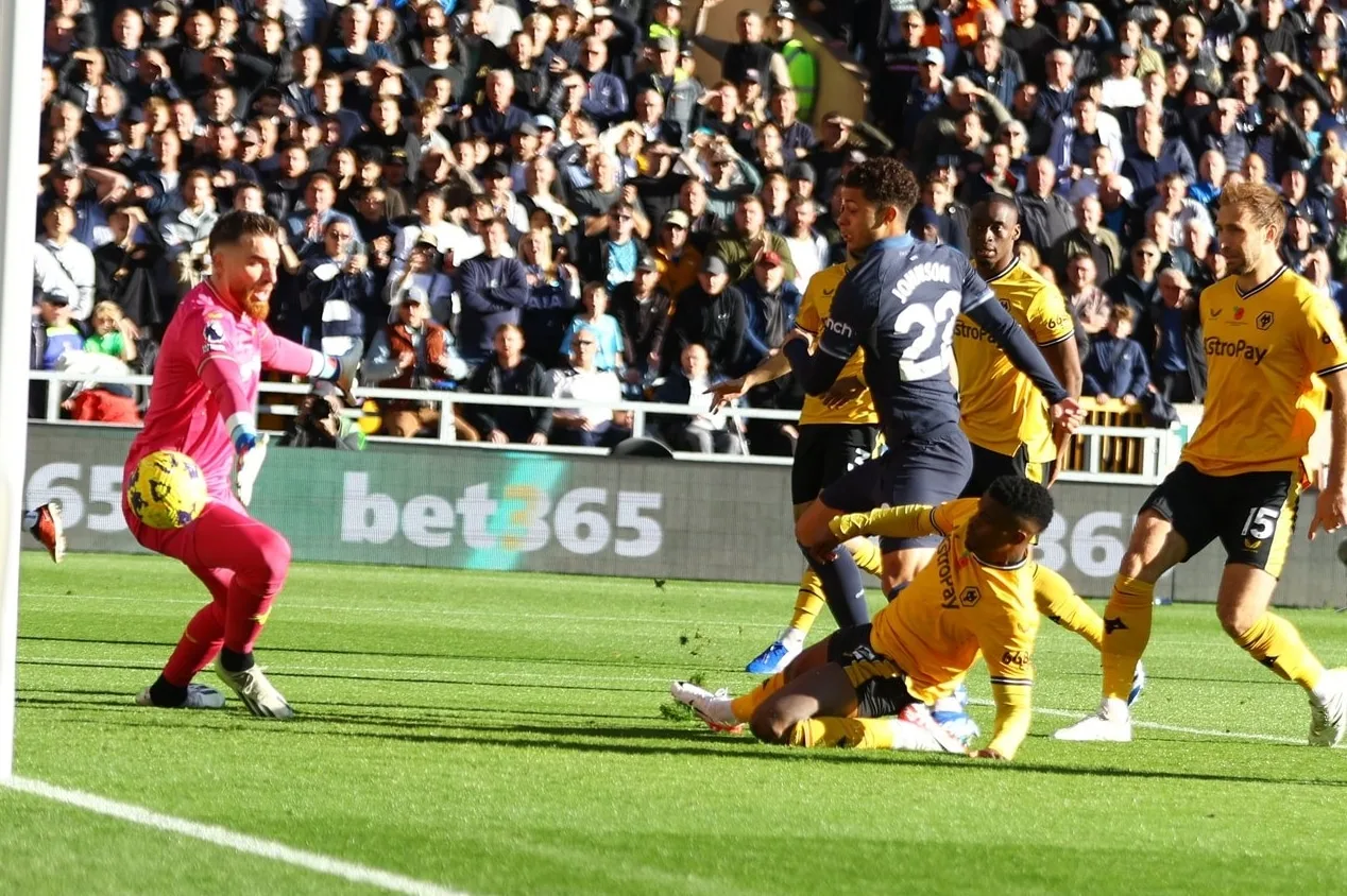 Tottenham volta a tropeçar na Premier League e pode cair para a 4ª posição na rodada