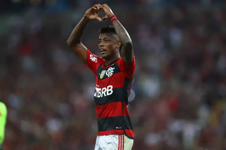 Flamengo tem Bruno Henrique em alta contra o Palmeiras pelo Brasileirão Série A