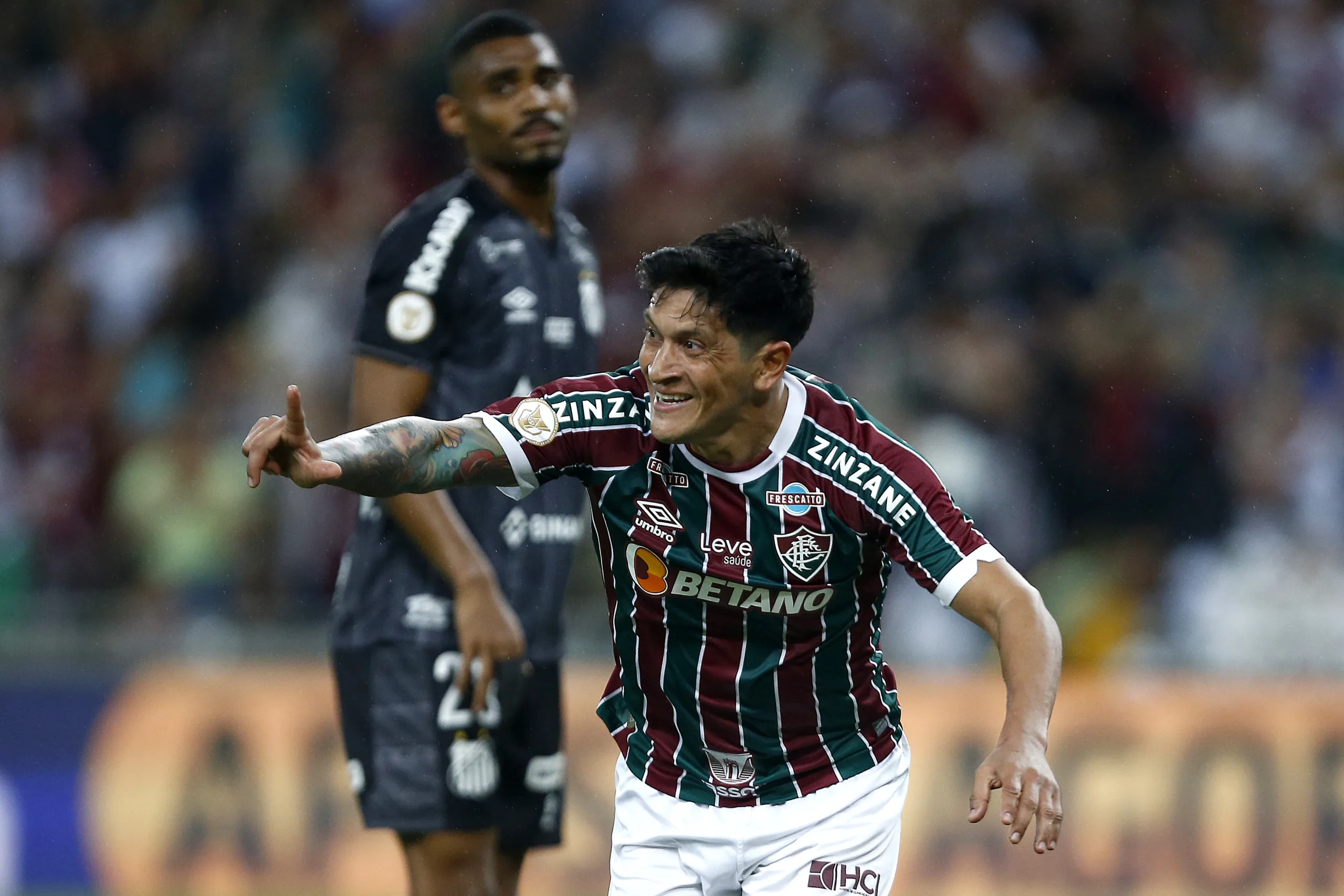Fluminense encara o Santos hoje enquanto mira o Mundial de Clubes em dezembro