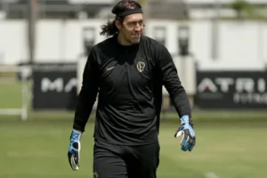 Cássio fica de fora do treino do Corinthians hoje