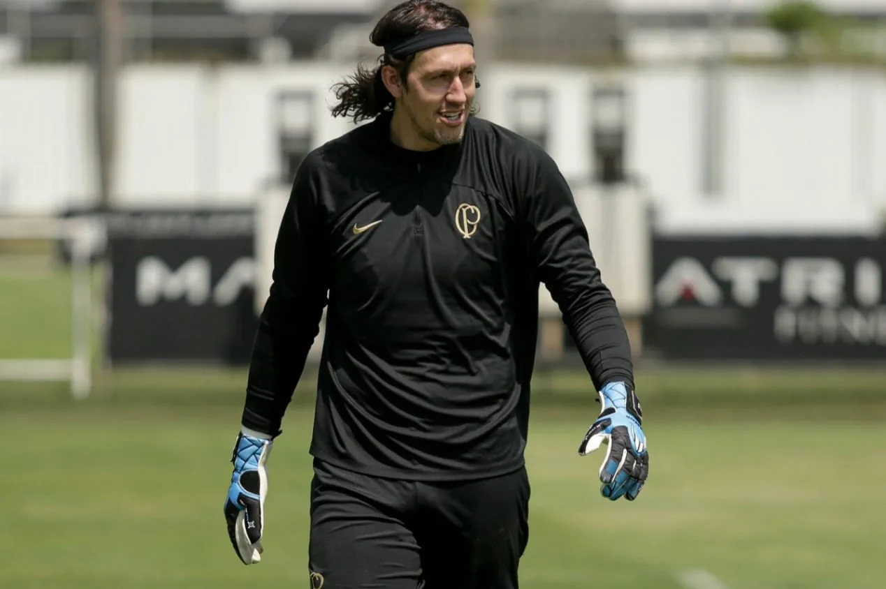 Cássio fica de fora do treino do Corinthians hoje