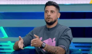 Cicinho banca resultado de Vasco x Botafogo pelo Brasileirão: “Vai ganhar”