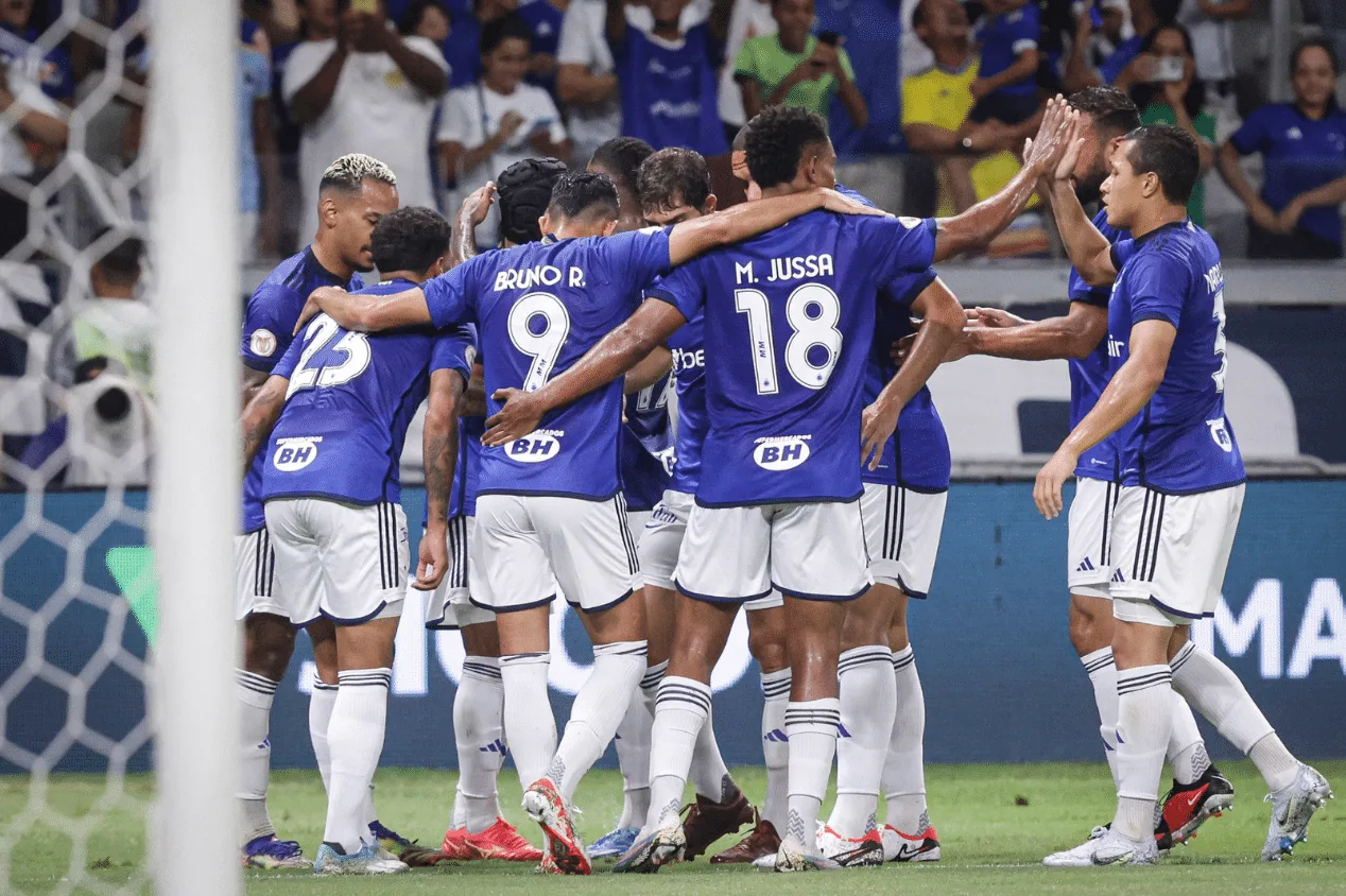 Cruzeiro muda o time para decisão contra o Goiás; veja provável escalação