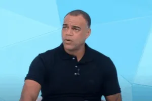 Denílson livra time de rebaixamento no Brasileirão: “Tirou de vez”
