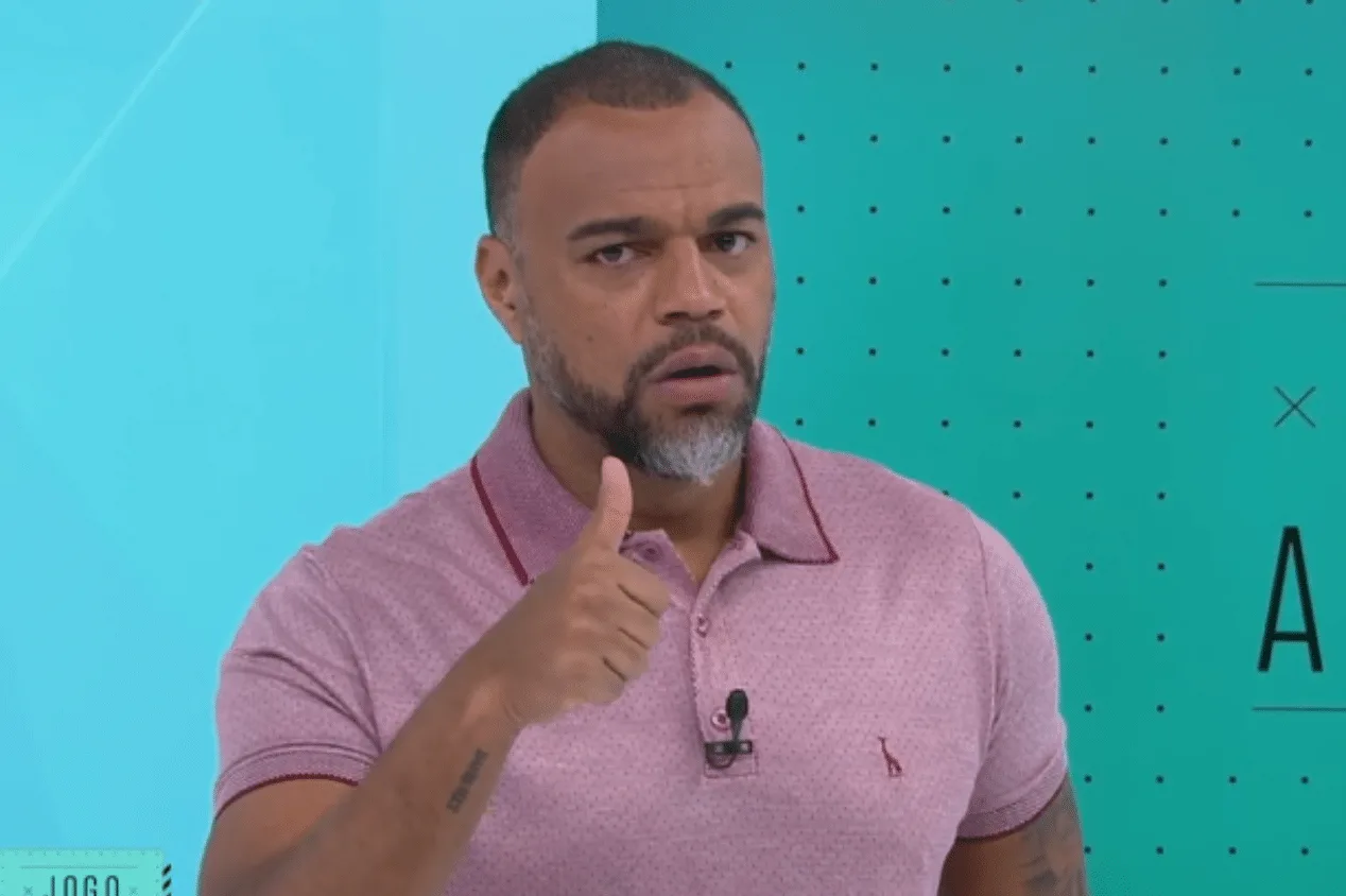 Denílson pede atacante como titular na seleção brasileira: “É o momento dele”