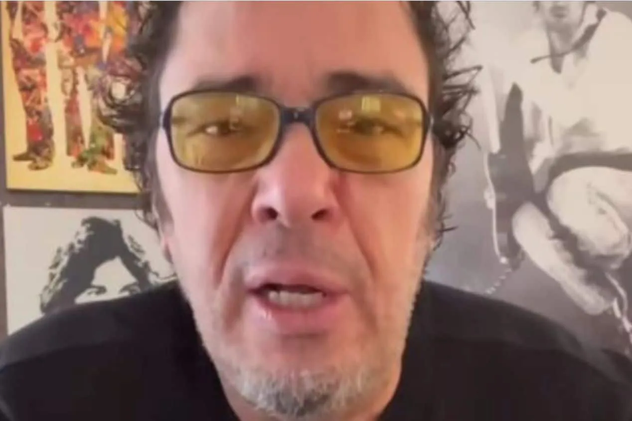 Casagrande pede a cabeça de Diniz após derrota da seleção brasileira: “Teimoso e arrogante”