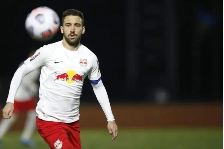 Flamengo define oferta milionária para contratar Léo Ortiz